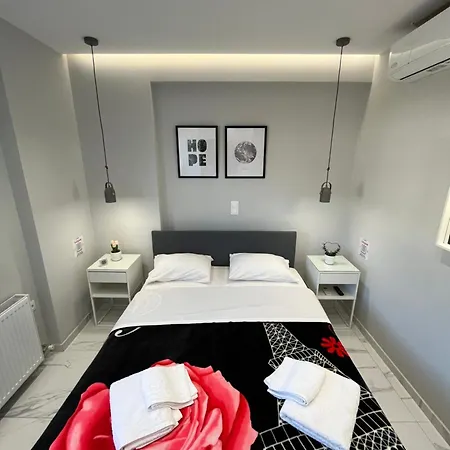 Blueline 1 Apartment